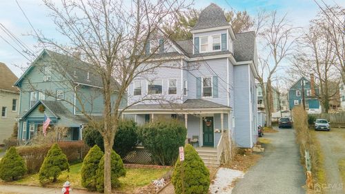 18 Harrison St, Morristown, NJ, 07960-3827 | Card Image