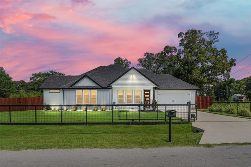 829 Maloma Rd, Tool, TX, 75143-1355 | Card Image