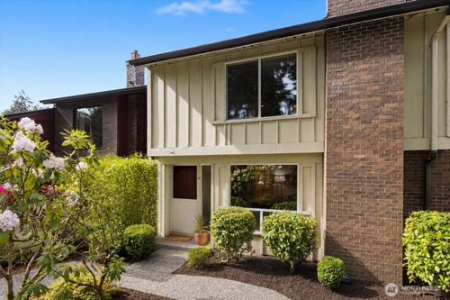 33t-1035 156th Ave Ne, Bellevue, WA, 98007-4683 | Card Image