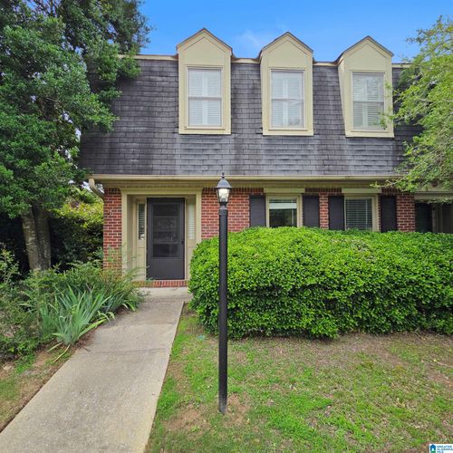 1 Chase Plantation Pkwy, HOOVER, AL, 35244-1522 | Card Image