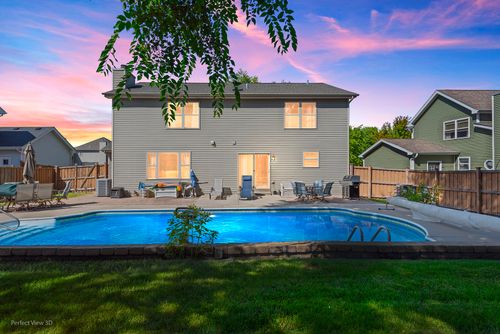 802 Joanne Dr, Minooka, IL, 60447-4520 | Card Image