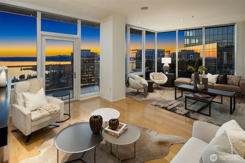 4102-10700 Ne 4th St, Bellevue, WA, 98004-5955 | Card Image