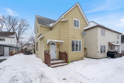 2007 N 20th St, Superior, WI, 54880-2402 | Card Image