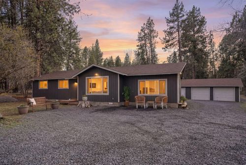 18949 Baker Rd, Bend, OR, 97702-7917 | Card Image