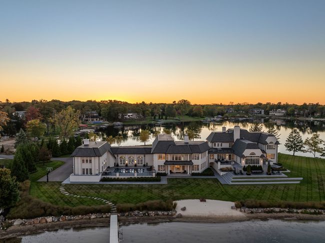 3251 W Shore Dr, House other with 5 bedrooms, 10 bathrooms and null parking in Orchard Lake MI | Image 60