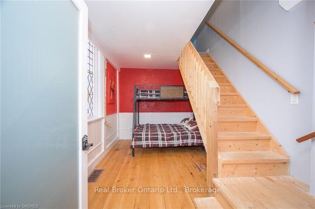 3318 Dundas St, House other with 3 bedrooms, 2 bathrooms and 6 parking in Burlington ON | Image 28