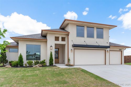2982 E 145th St S, Bixby, OK, 74008-4285 | Card Image