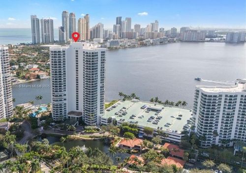 apt-302-19101 Mystic Pointe Dr, Aventura, FL, 33180-4513 | Card Image