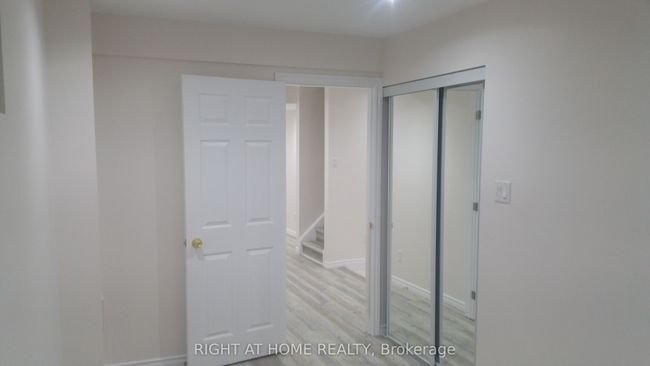 BSMNT - 957 Asleton Blvd, House other with 2 bedrooms, 1 bathrooms and 1 parking in Milton ON | Image 9