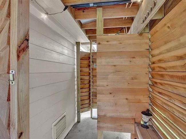 Outside shower | Image 20