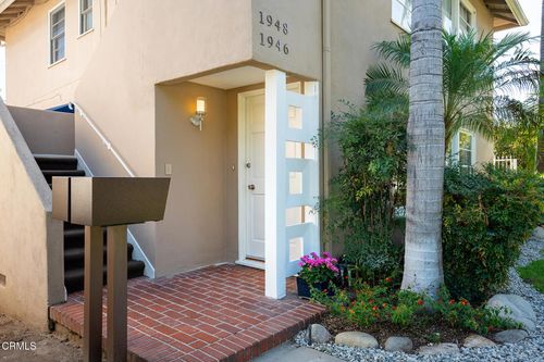 1946 E Villa St, Pasadena, CA, 91107-2336 | Card Image