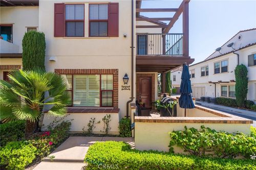 585 S Kroeger, Anaheim, CA, 92805 | Card Image