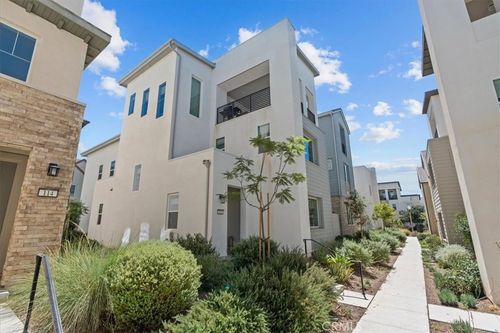 113 Source, Irvine, CA, 92618-1370 | Card Image