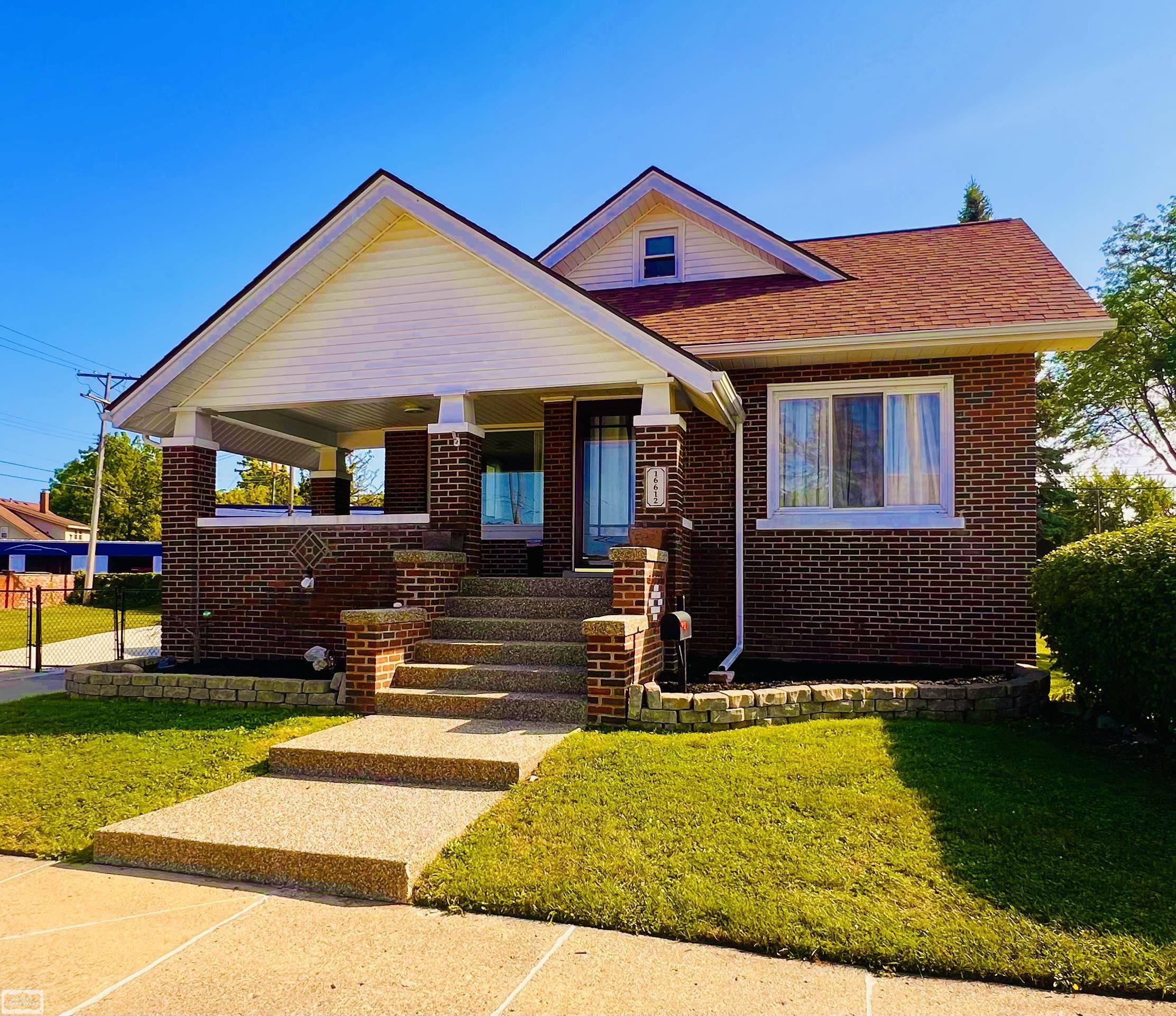 Rosemary , Fraser, MI 48026