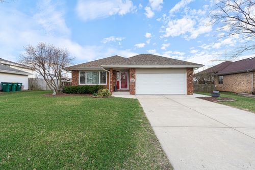 3410 Avondale Ln, New Lenox, IL, 60451-8603 | Card Image