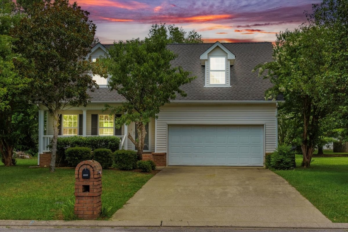 Azure Way, Murfreesboro, TN 37128
