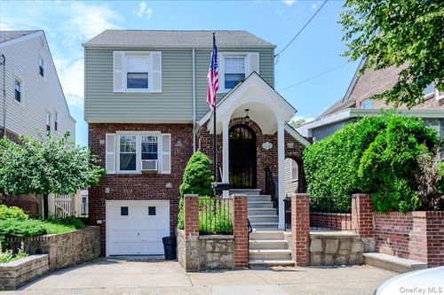 1827 Hering Avenue, New York, NY, 10461 | Card Image