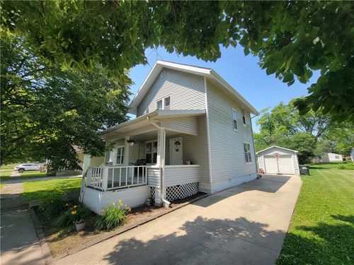 206 N Saint Clair St, Altamont, IL, 62411-1528 | Card Image