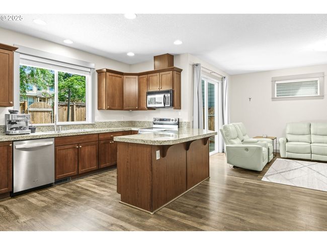 16459 Se Siri Loop, House other with 3 bedrooms, 3 bathrooms and 2 parking in Damascus OR | Image 9