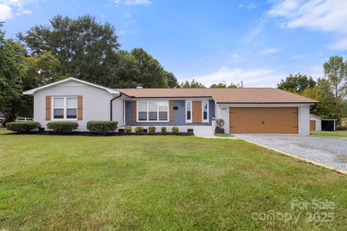 2800 Potter Rd S, Waxhaw, NC, 28173-7755 | Card Image