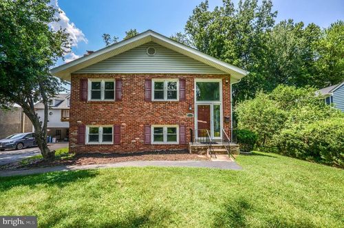 2812 Yeonas Dr, VIENNA, VA, 22180-6124 | Card Image