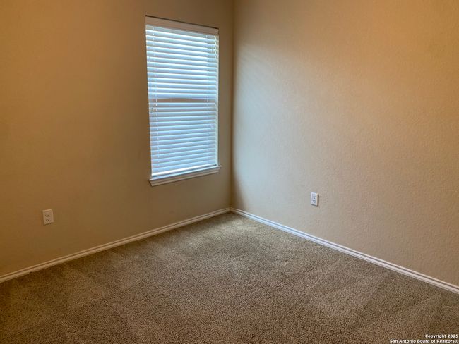 201 Anne Louise Dr, Home with 3 bedrooms, 3 bathrooms and null parking in New Braunfels TX | Image 32