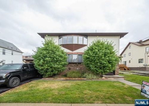28 Scudder St, Garfield, NJ, 07026-2529 | Card Image