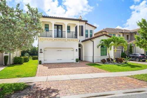 9027 Grand Prix Ln, Boynton Beach, FL, 33472-2779 | Card Image