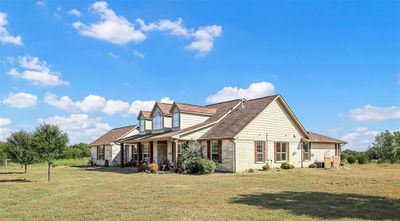 262 Pecan Valley Court, House other with 4 bedrooms, 3 bathrooms and null parking in Sherman TX | Image 2