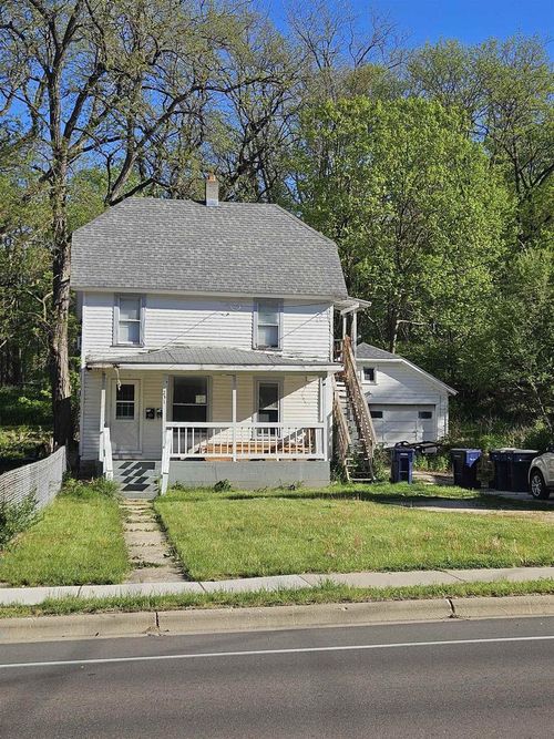 231 E Racine Street, Janesville, WI, 53545 | Card Image