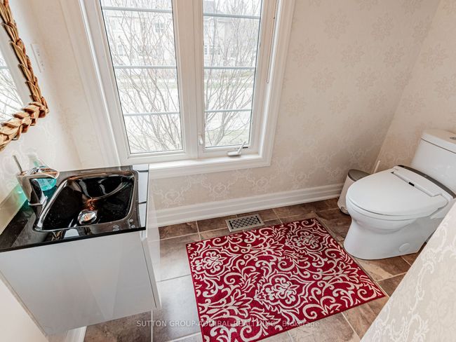 106 Disera Dr, Condo with 3 bedrooms, 3 bathrooms and 2 parking in Vaughan ON | Image 16