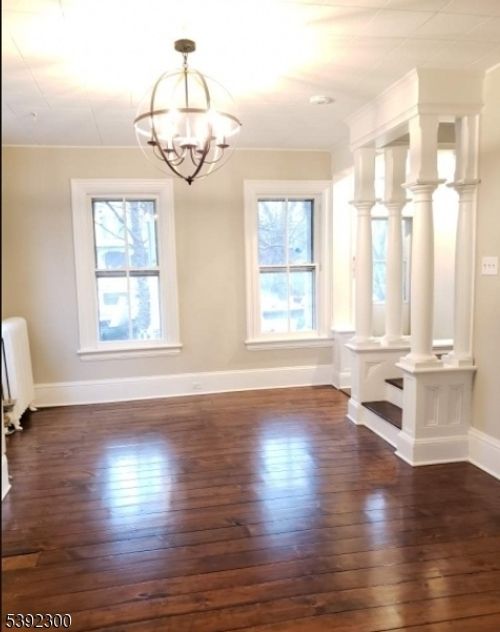 41 Broad St, Flemington, NJ, 08822-1403 | Card Image