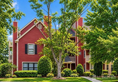 342 Crosspointe Dr, East Brunswick, NJ, 08816-1848 | Card Image