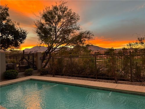 437 Pinnacle Heights Ln, Las Vegas, NV, 89144-0805 | Card Image