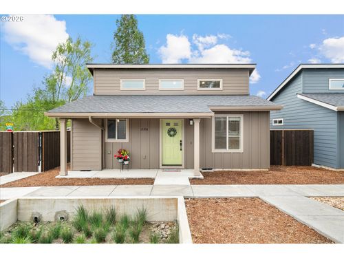 12306 Meadowlawn Dr, Oregon City, OR, 97045-7990 | Card Image