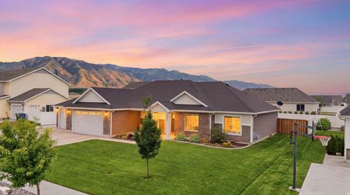 222 W 450 S, Hyde Park, UT, 84318-3705 | Card Image