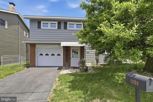 1204 S 10th St, ALTOONA, PA, 16602-6622 | Card Image
