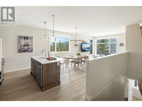 3332 Aspen Lane, Kelowna, BC, V1V0C6 | Card Image
