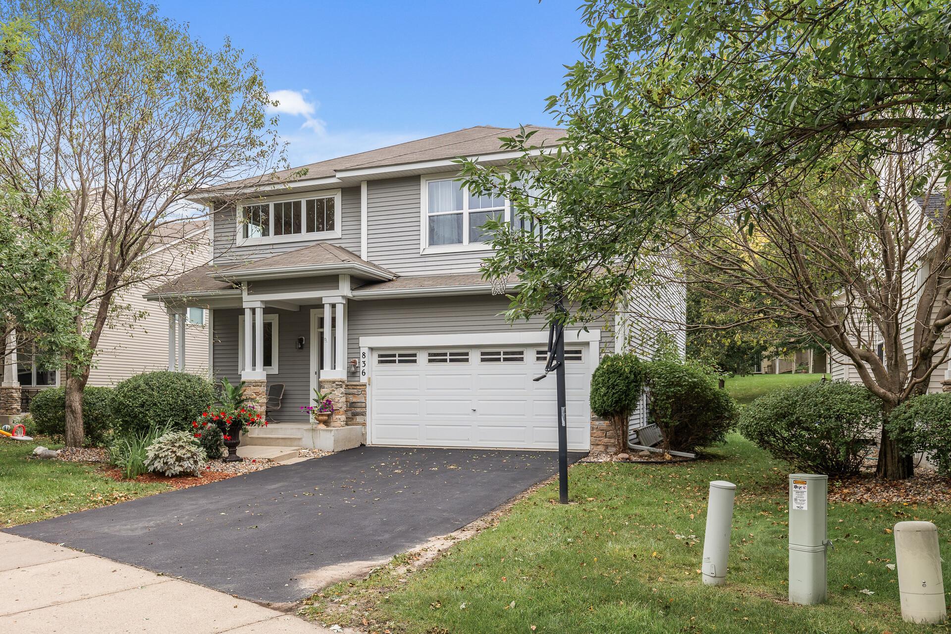 Newberry Ln, Chaska, MN 55318
