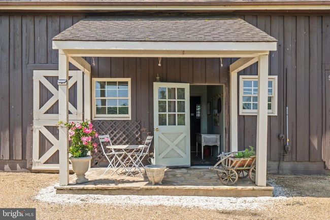 6289 Coon Tree Rd, House other with 2 bedrooms, 3 bathrooms and null parking in THE PLAINS VA | Image 48