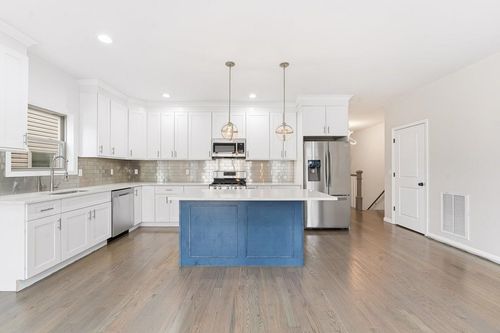 1-5103 Meadowview Ave, North Bergen, NJ, 07047-3160 | Card Image