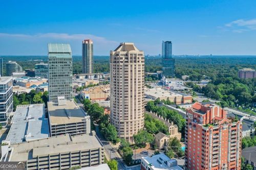 apt-530-3475 Oak Valley Rd Ne, Atlanta, GA, 30326-1299 | Card Image