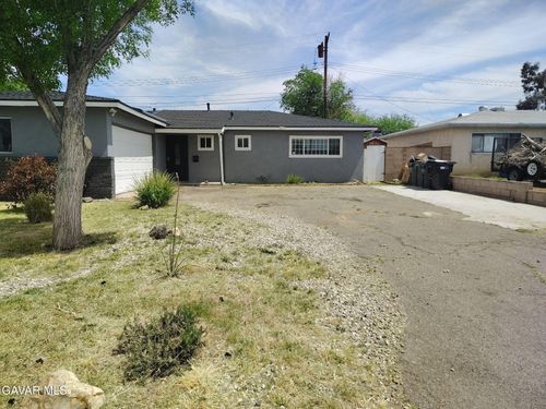 43720 Heaton Ave, Lancaster, CA, 93534-4921 | Card Image