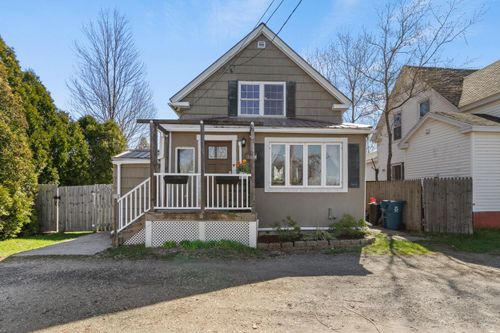 313R Warren Avenue, Portland, ME, 04103 | Card Image