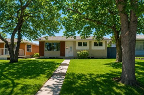 5203 Memorial Dr Se, Calgary, AB, T2A2P9 | Card Image