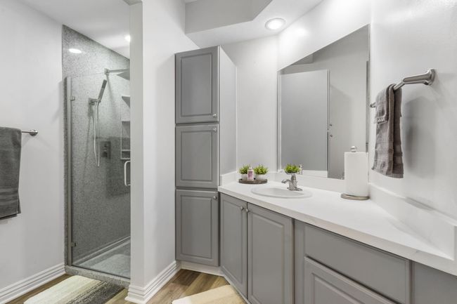 120 Oxford Court 2 (26) | Image 31