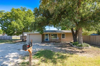 1626 Gas House Road, House other with 2 bedrooms, 1 bathrooms and null parking in Clyde TX | Image 1