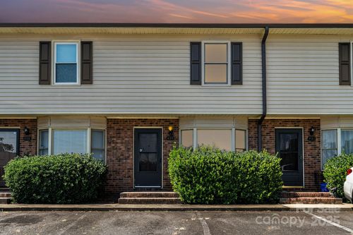 434 Stoneycreek Ln, Rock Hill, SC, 29730-6415 | Card Image