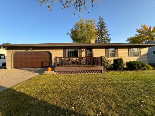 1033 W Lyon, Lake City, MN, 55041 | Card Image