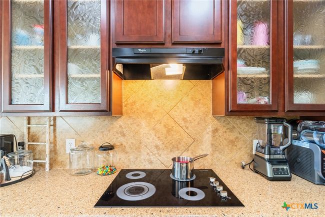 Kitchen | Image 12